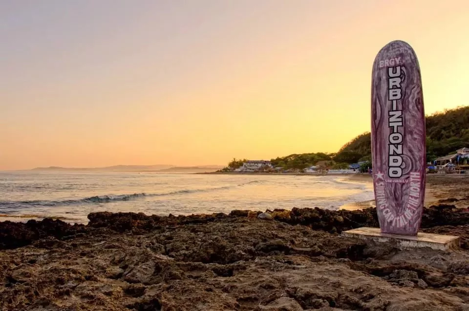surfing in la union